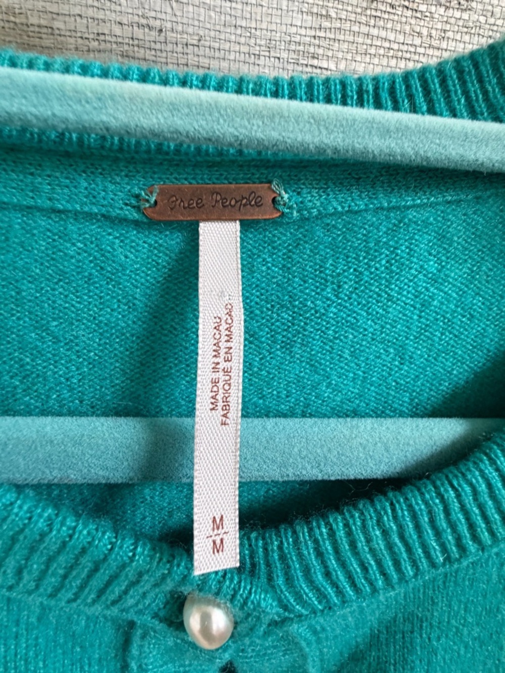 Medium Free People Pearl cashmere button cardigan sweater Teal Cropped - Picture 6 of 15